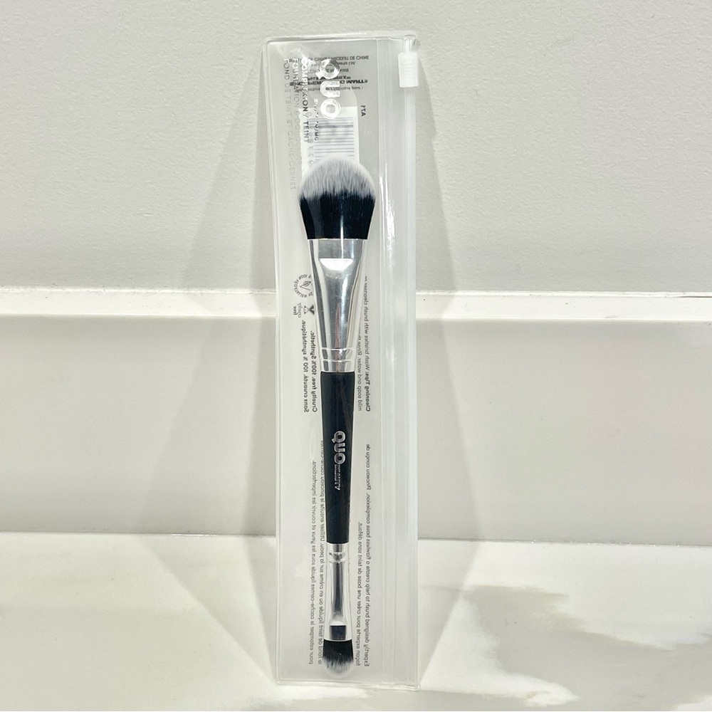 🟤2/$25 NEW Quo Complexion Foundation & Concealer Makeup Brush